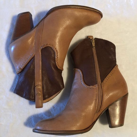 Jack Rogers “Ryan” Brown Leather Ankle Boots • Women’s Sz 6.5 - Picture 6 of 8